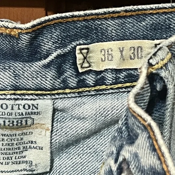 Vintage Polo by Ralph Lauren Relaxed Blue Jeans with Distressed Vintage Wash - Picture 3 of 7